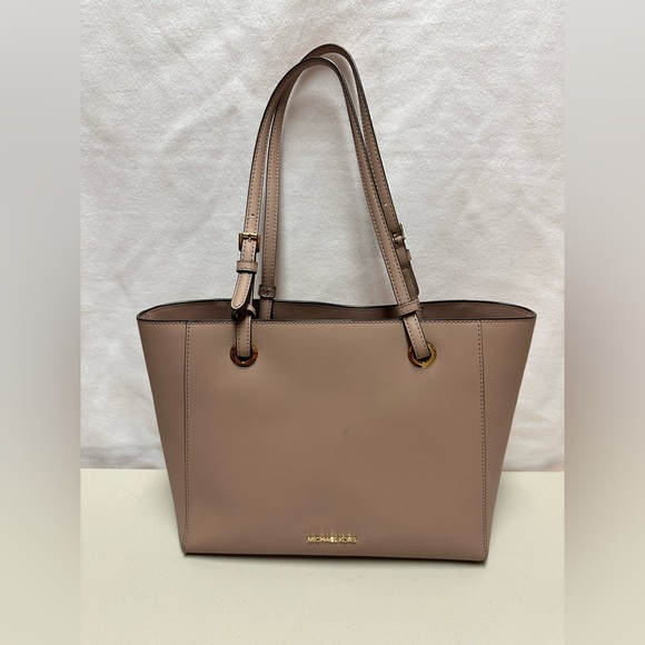 Michael Kors MK Saffiano Leather Tote in Dark Fawn Color RARE FIND! - Picture 3 of 15
